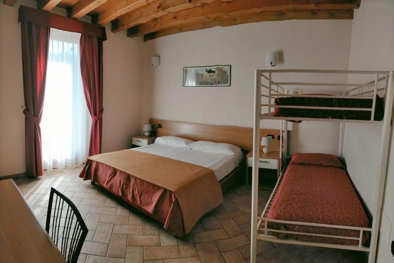 Hotel Agli Ulivi Valeggio sul Mincio Exterior foto