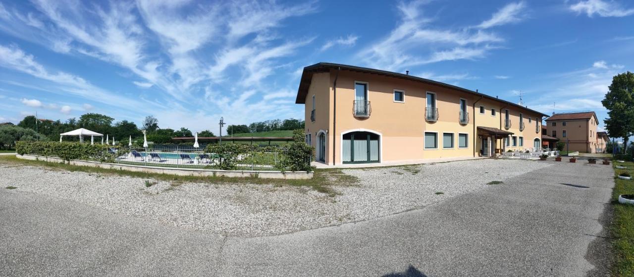 Hotel Agli Ulivi Valeggio sul Mincio Exterior foto